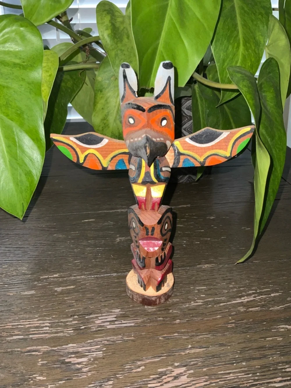 Vintage Native American Hand-Painted Wooden Totem Pole Sculpture - Multi-Color